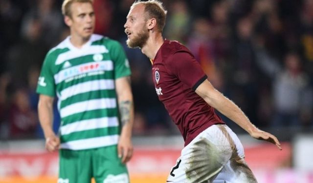 Semih Kaya Attı, Sparta Prag Evinde Galip