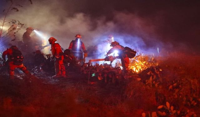 ABD'nin Kaliforniya Eyaleti Yanmaya Devam Ediyor