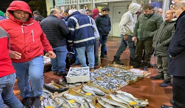 Bursa Balık Halinde Vaziyet Düşündürücü