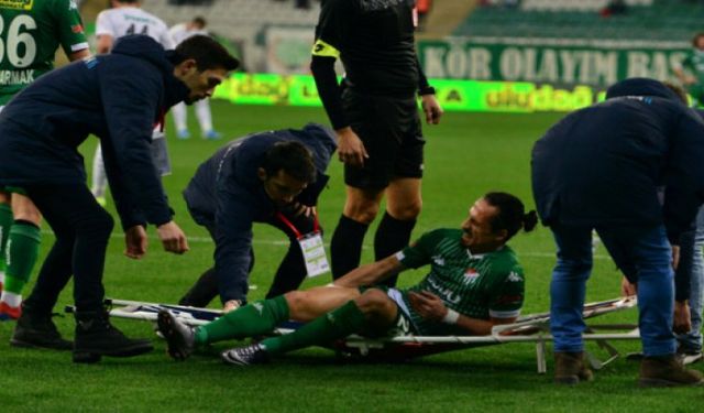 Bursaspor'da Kötü Haber! Serdar Özkan sezonu kapattı