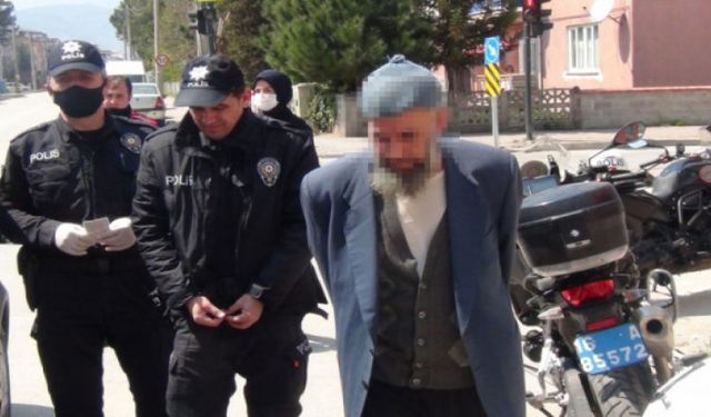 Bursa'da sokağa çıkan yaşlı adam, uyarıları umursamayınca gözaltına alındı