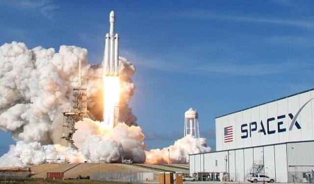 SpaceX'den Dev Projesinde Tam 60 Uydu Fırlatıldı!