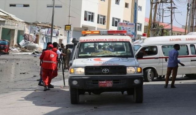 Somali'de Minibüse Bombalı Saldırı Düzenlendi!