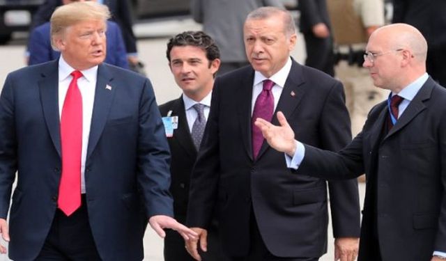 Donald Trump'tan Almanya Başbakanı Angela Merkel'e Hakaret Etti!