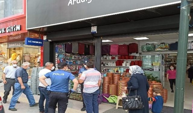 Bursa Mustafakemalpaşa'da Polis Ekipleri Maske Denetimine Çıktı!