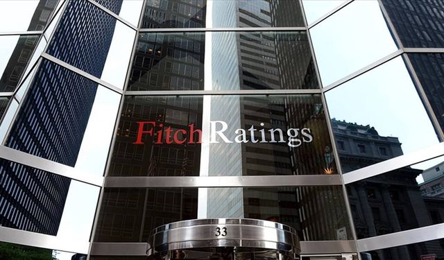 Fitch'ten Omicron varyantı uyarısı