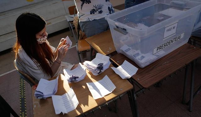 Şili'de devlet başkanı seçimi: İkinci tura gidilecek