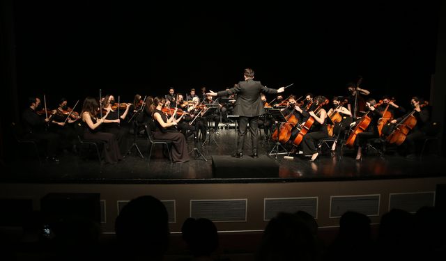 Nilüfer Oda Orkestrası hayran bıraktı