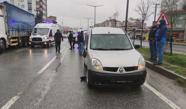 Bursa'da Baba ve Çocuğuna Araba Çarptı