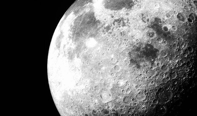 Ay yüzeyini keşfedecek mini robot tanıtıldı