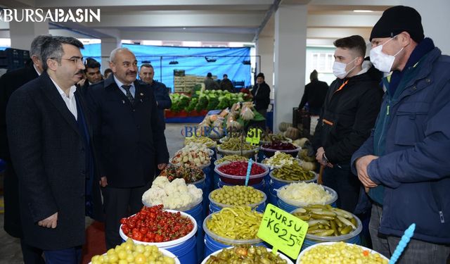 Başkan Oktay Yılmaz Sıracevizler Pazar Esnafı İle Buluştu