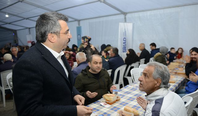 Yıldırım Belediye Başkanı Yılmaz İftar Programına Katıldı