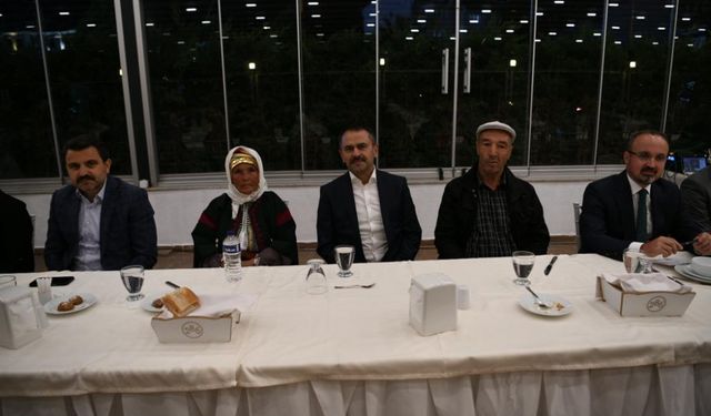 AK Parti Grup Başkanvekili Turan, Alevi dedeleriyle bir araya geldi: