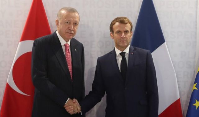 Erdoğan Macron'la görüştü