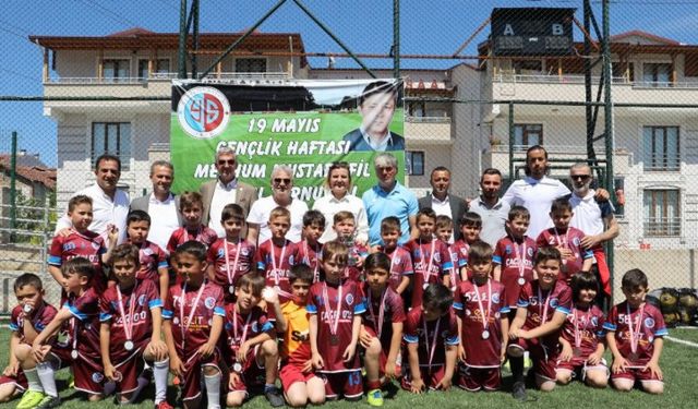 Kocaeli İzmit'te geleceğin futbol yıldızları bir arada