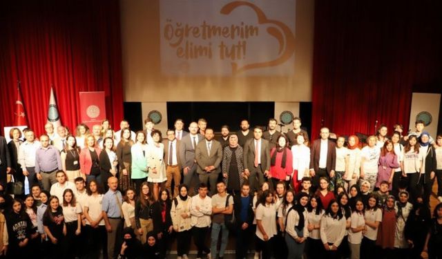 'Öğretmenim Elimi Tut' Bursa'da paşladı