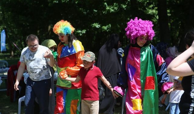 Sakarya'da gülen gözler engel tanımadı