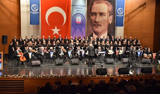 Bursa'da öğrenciler yararına konser