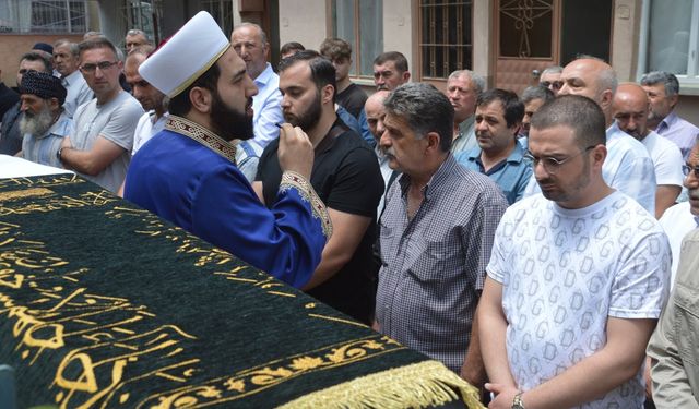 Kene ısırmasından ölen kişinin cenazesi Bursa'da defnedildi