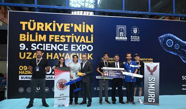 Bursa'da bilim meraklıları ödüllerine kavuştu