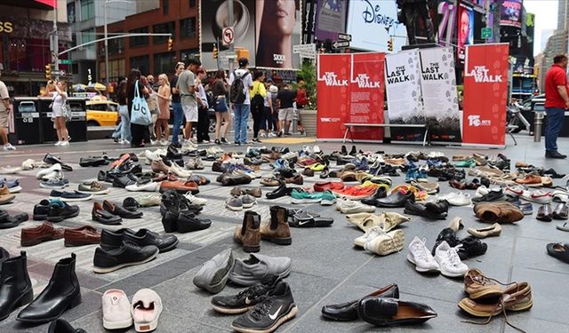 Times Meydanı'nda 15 Temmuz şehitleri anıldı