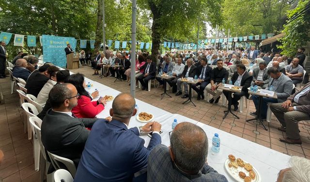 İYİ Parti Bursa Kültürpark'ta gerçekleşen bayramlaşma