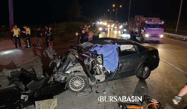 Bursa'da tırla çarpışan otomobildeki baba ve oğlu öldü, 2 kişi yaralandı