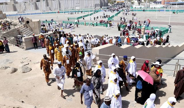 Arafat, hacı adayları tarafından ziyaret ediliyor