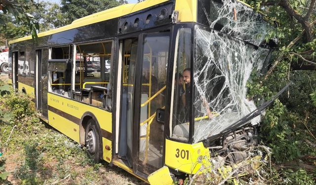 Bursa'da Korkunç Kaza! 21 Kişi Yaralandı