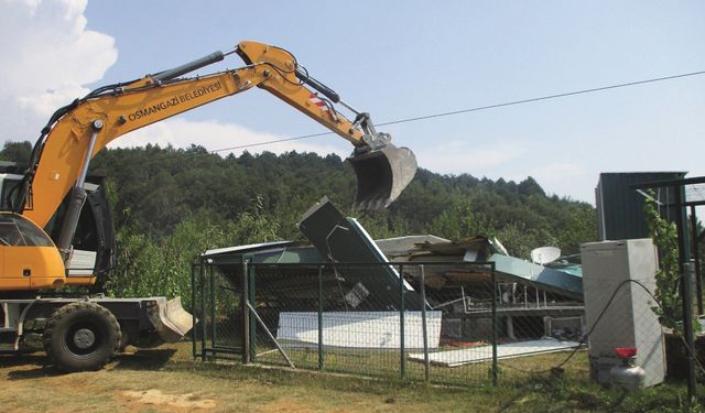 Osmangazi Belediyesi'nden Kaçak Yapılarla Mücadele