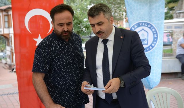 Yıldırım Belediyesi'nde Kitaplar Kırtasiye Çekine Dönüşüyor