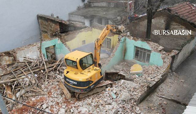 Yıldırım Belediyesi 461 Metruk Bina Yıkımı gerçekleştirdi