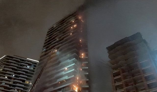 24 katlı binada çıkan yangın söndürüldü