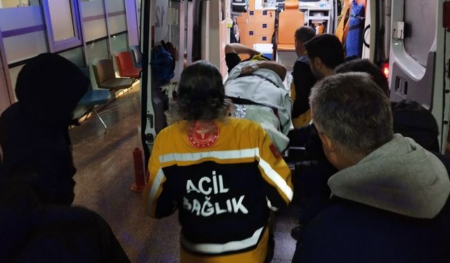 Bursa'da minibüs çarpan komiser ağır yaralandı