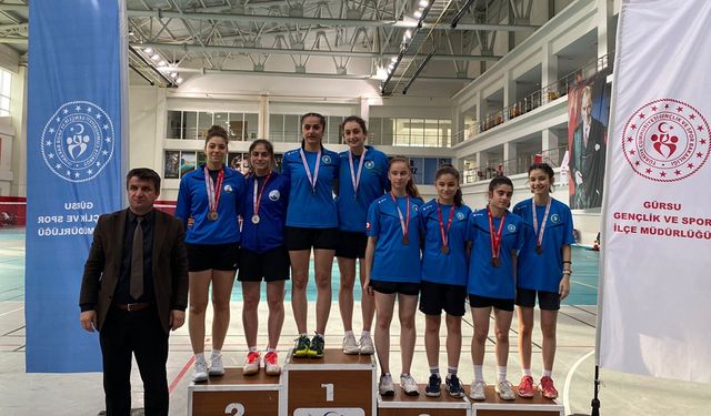 Osmangazili  Badmintonculardan Büyük Başarı