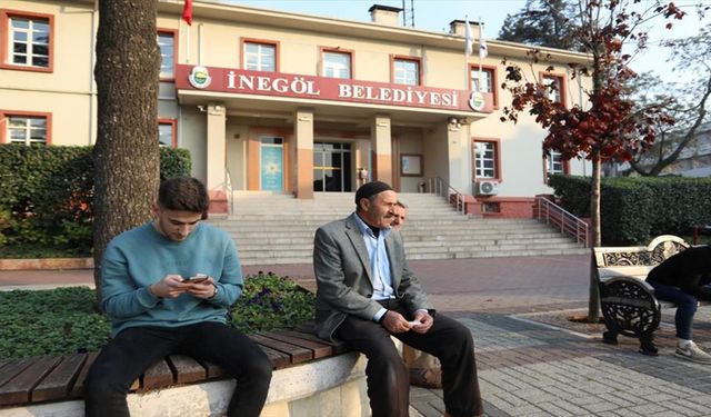 Vatandaşlar Ücretsiz Wifi Noktalarına Yoğun İlgi Gösterdi