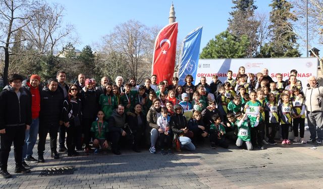 Oryantiring Bursa U14 İl Şampiyonası Tarihi Çarşı'da Yapıldı