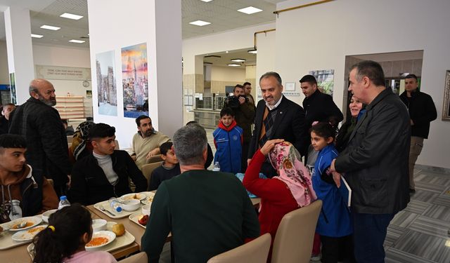 Başkan Aktaş, Bursa’da depremzedelere ziyaret