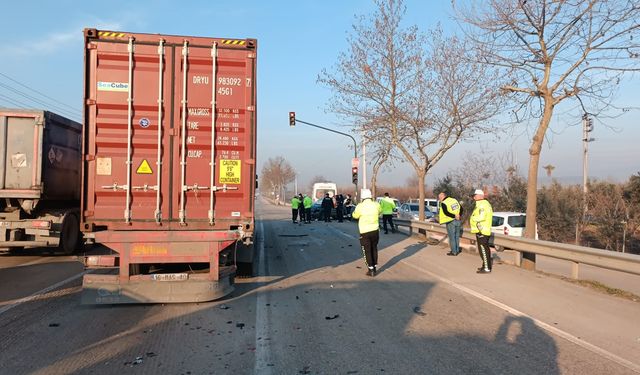 Bursa'da feci trafik kazası meydana geldi