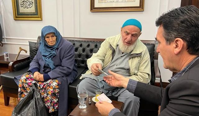 Bursa’da yaşlı çiftten duygulandıran yardım