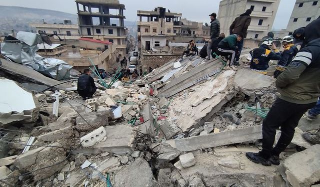 7,7'lik deprem Suriye'yi de vurdu