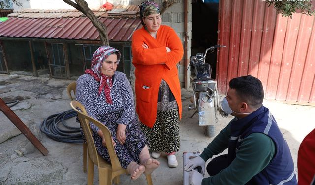 Bursa’da Sağlık hizmetleri depremzedelerin yanına gidiyor