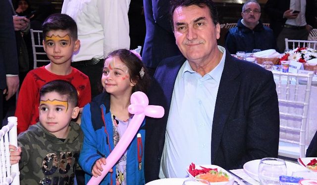 Bursa Osmangazi Fetih Müzesi’nde yetim iftarı