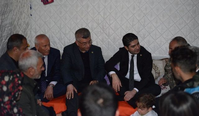 MHP'li Özdemir Kahramanmaraş'ta depremzede vatandaşlarla iftar yaptı