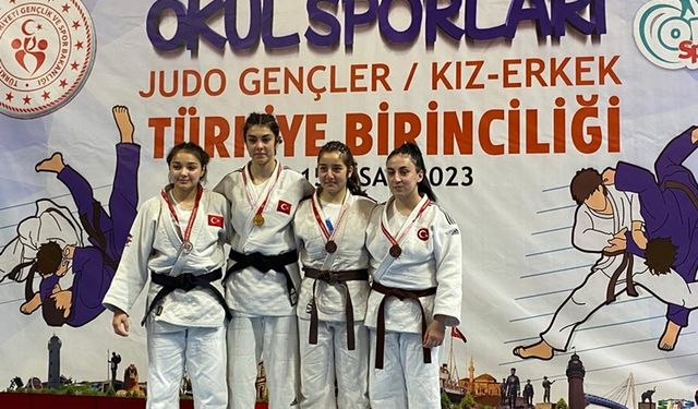 Tatamide Osmangazi'nin Judo Başarısı