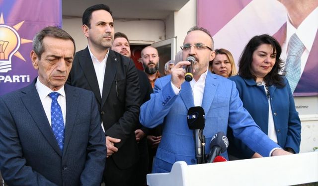 AK Parti Grup Başkanvekili Turan, Çanakkale'de seçim bürosu açılışında konuştu