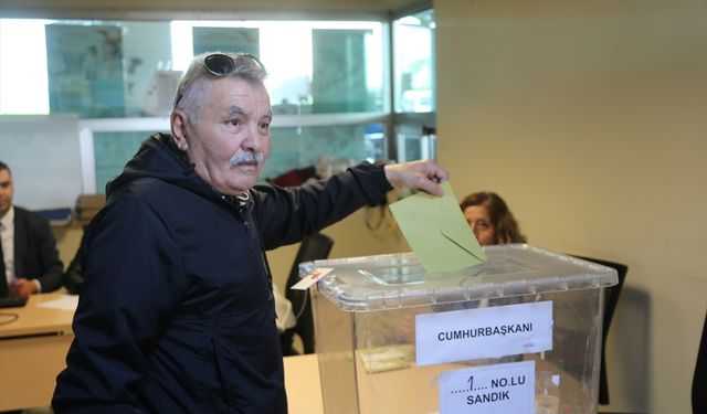 Cumhurbaşkanı Seçimi ikinci turu için sınır kapılarında oy verme işlemi başladı