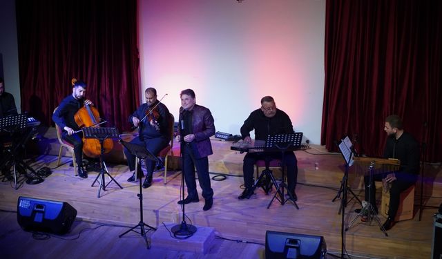 Edirne'de bestekar Avni Anıl'ın unutulmaz eserleri konserde seslendirildi