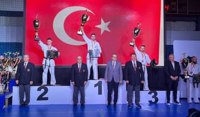 Bursa Yıldırımlı sporcular tarih yazdı