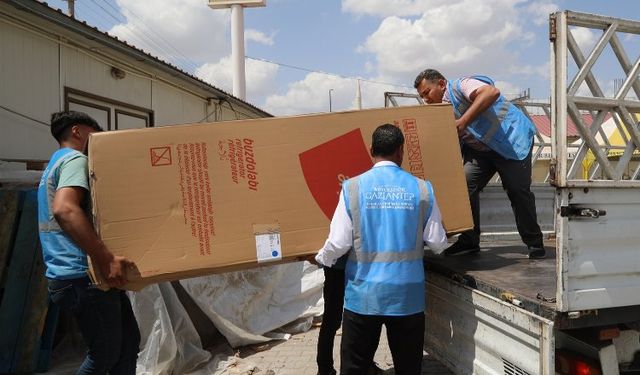 Gaziantep'te ev eşyaları ilk sahiplerine ulaştı